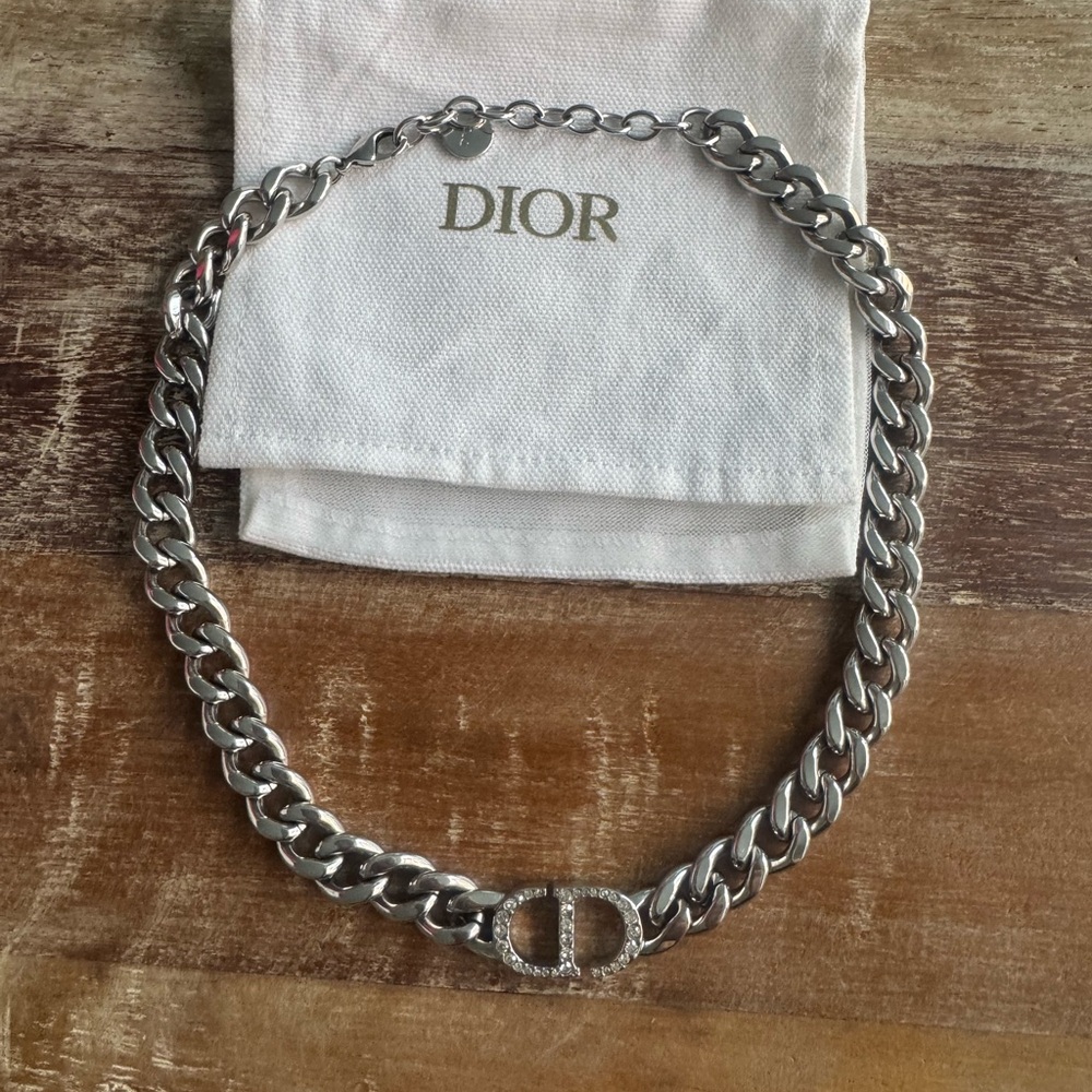 Dior Chain Necklace - Picture 3 of 3